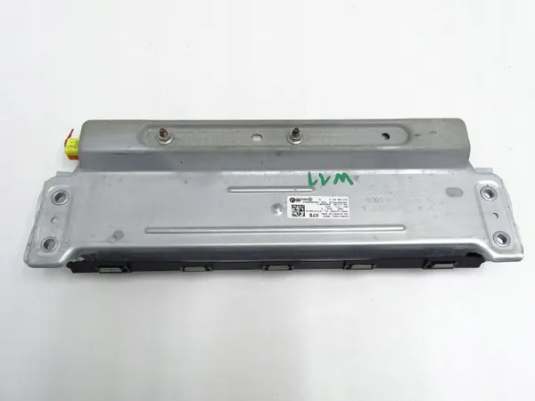 Airbag genou OEM 5K2880841A pour VW Golf VI UK image 4