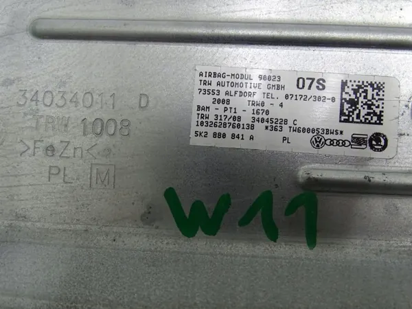 Airbag genou OEM 5K2880841A pour VW Golf VI UK image 5