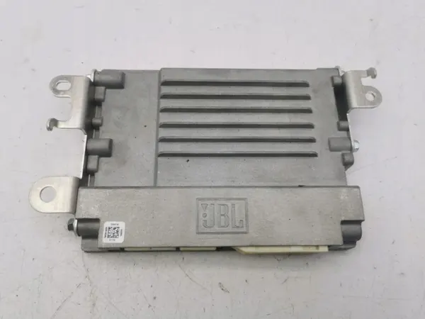 Amplificador Toyota OEM 8628042060 para RAV4 V Híbrido image 2