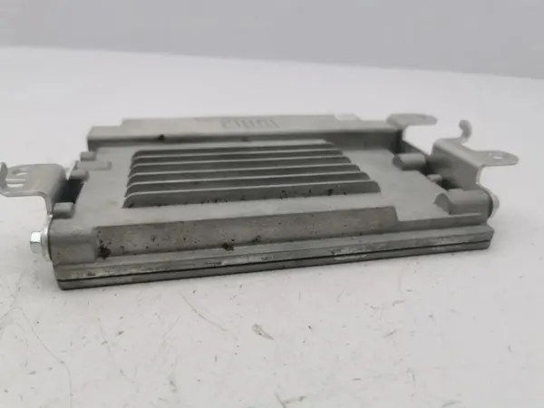 Amplificador Toyota OEM 8628042060 para RAV4 V Híbrido image 5