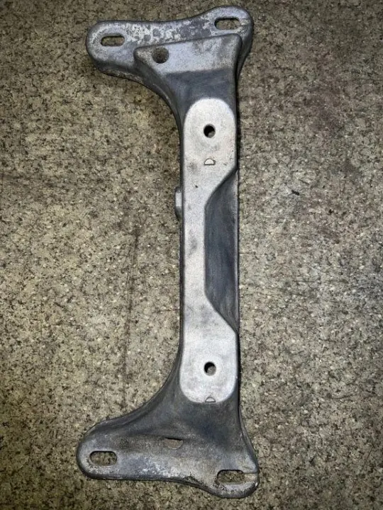 Support de boîte BMW OEM 1094684 pour Série 3 E46 image 2