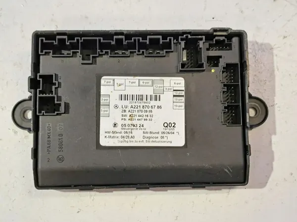 Module de verrouillage central Mercedes-Benz OEM A2218706786 image 3