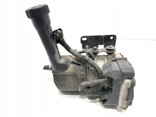 Pompe de direction OEM 9684979180 pour Peugeot 308 image 2