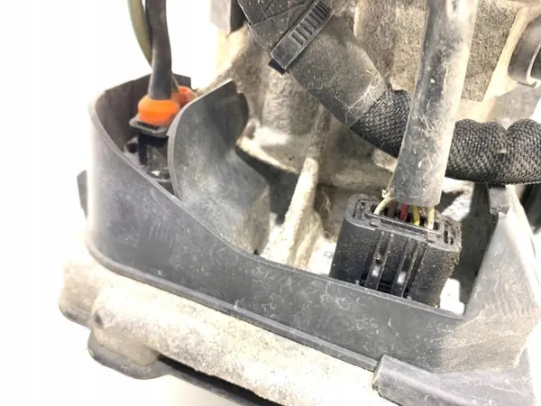 Pompe de direction OEM 9684979180 pour Peugeot 308 image 4