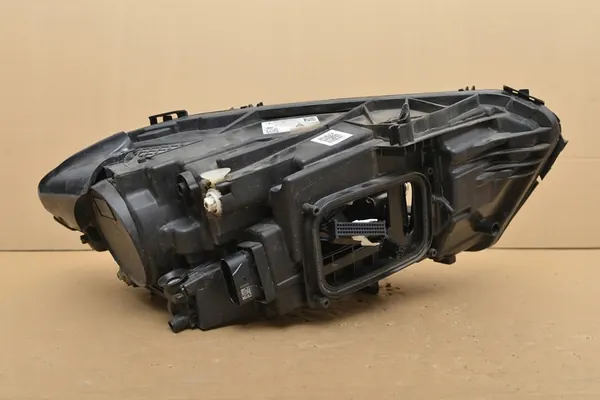 VASEN LED-VALO A1779060101 MERCEDES A KLASA W177 image 8