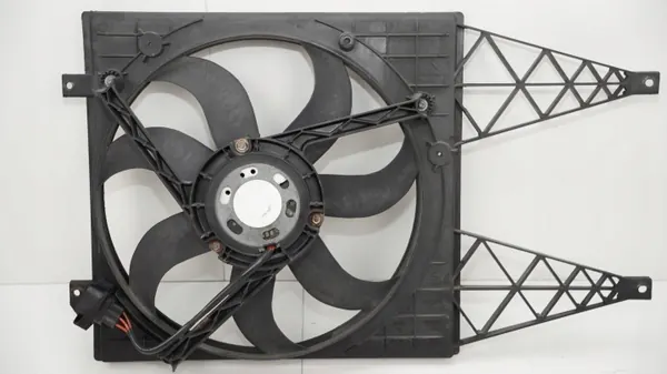 Koelventilator OEM 360206182 voor Skoda Fabia II 1.9 TDI image 2