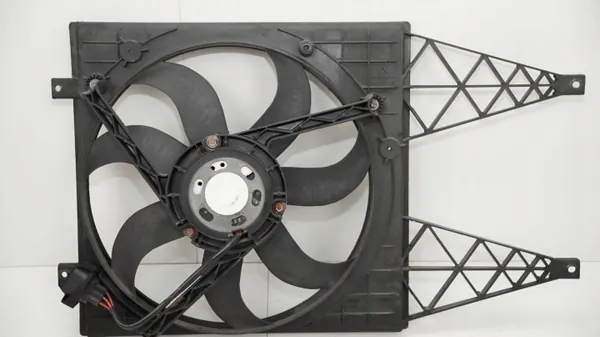 Koelventilator OEM 360206182 voor Skoda Fabia II 1.9 TDI image 3