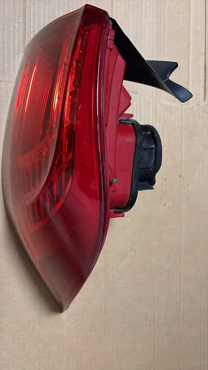 Volkswagen TOUAREG 7P Rear Right LED Tail Light 7P6945208A image 8