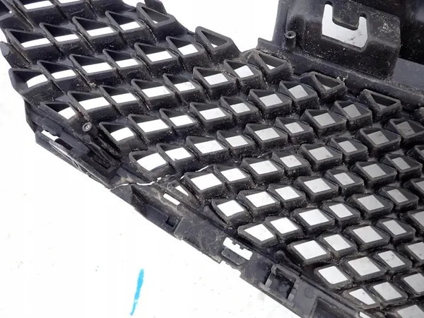 Griglia anteriore Nissan Note II, usata, OE 623103VU0A image 8