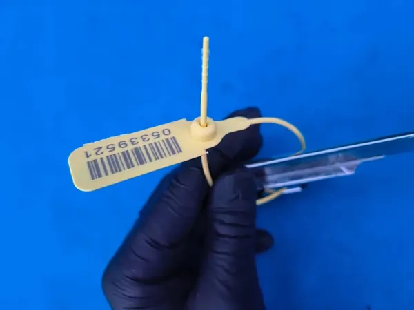 Revestimento de para-choque dianteiro direito BMW 5 G30 G31 OEM 9463476 image 5