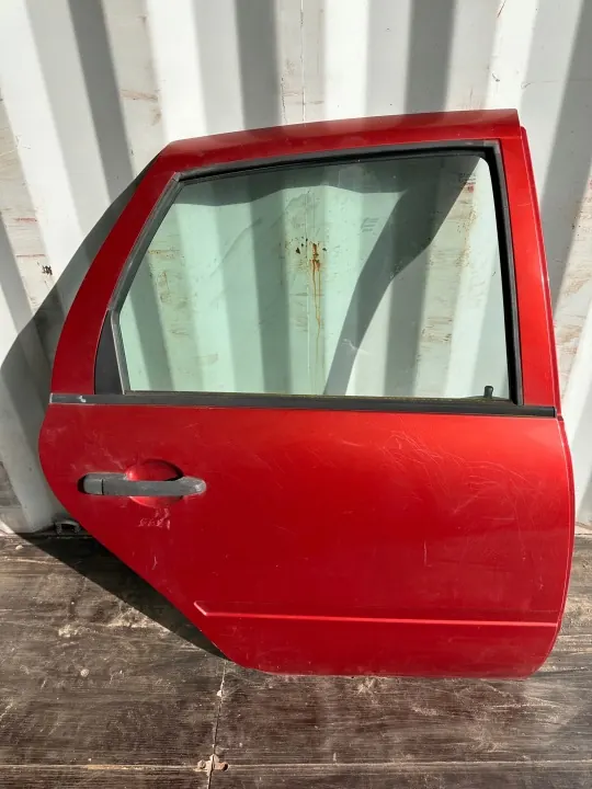 OEM 104 Rechte Hintertür für Lada Kalina image 2