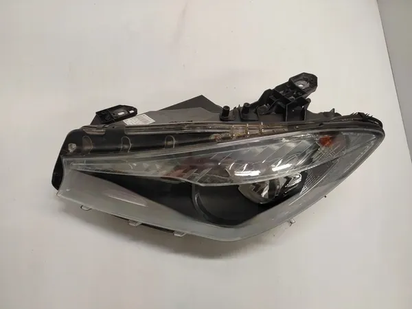 Linker Koplamp Mercedes CLA W117 image 2