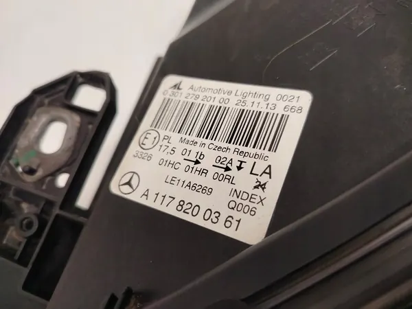 Linker Koplamp Mercedes CLA W117 image 3