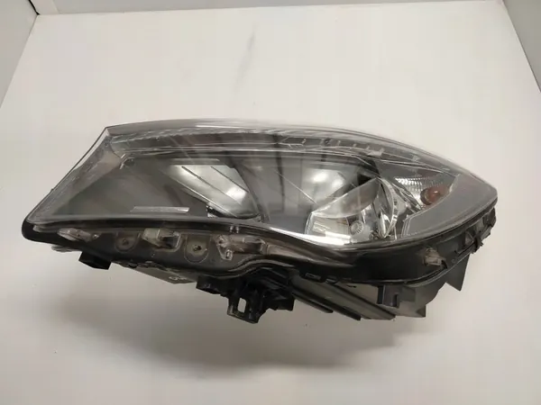 Linker Koplamp Mercedes CLA W117 image 6