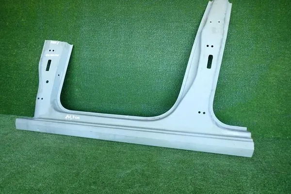 SKODA FABIA IV soleira dianteira esquerda image 2