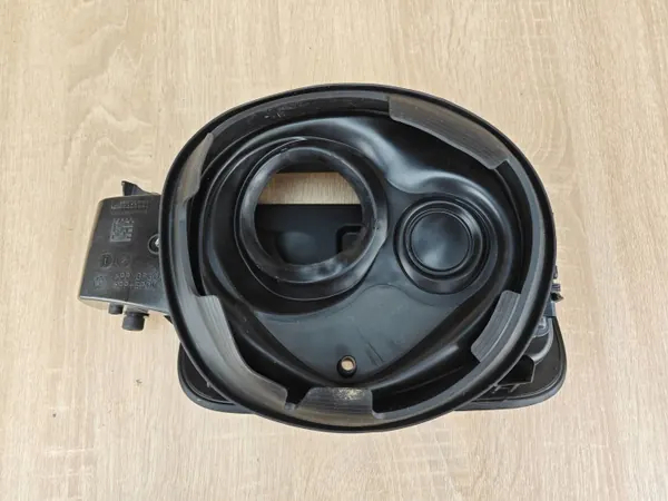 Tampa de abastecimento BMW G26 OEM 7478442 - Usado image 3