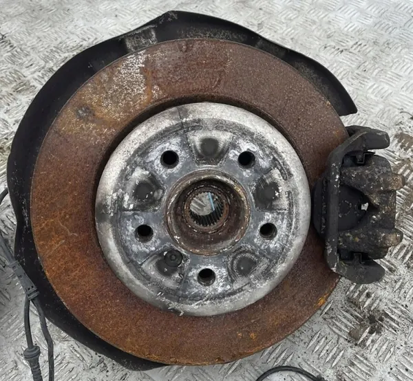 OEM 6796100 Höger Baknav BMW 5 F11 image 2