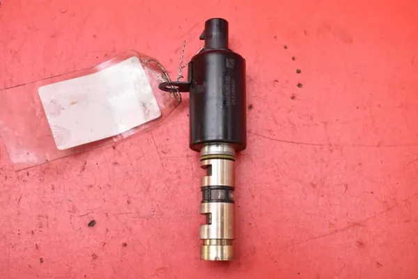 Sensor de árbol de levas OEM 24355-3C100 Hyundai Sonata 5 image 2