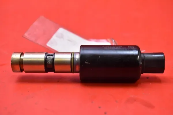 Sensor de árbol de levas OEM 24355-3C100 Hyundai Sonata 5 image 3