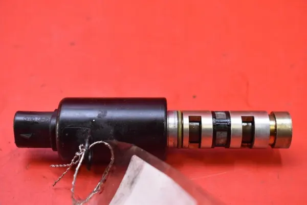 Sensor de árbol de levas OEM 24355-3C100 Hyundai Sonata 5 image 4