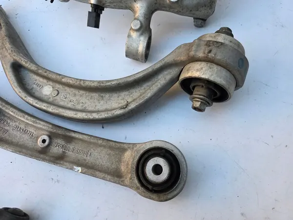 Mozzo anteriore sinistro Audi Q5 II completo image 2