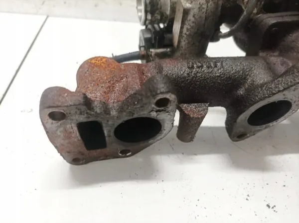 Coletor de escape OEM EIS-2103162 para Kia Carens 2006 image 3