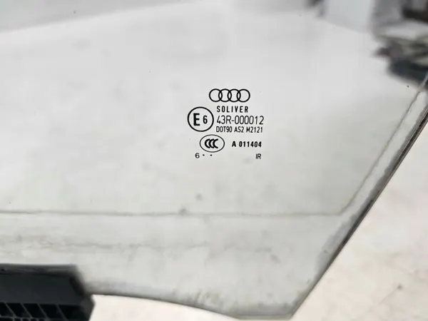 Gebruikt Voorlinker Ruit OEM 4F0845021L Audi A6 C6 image 6