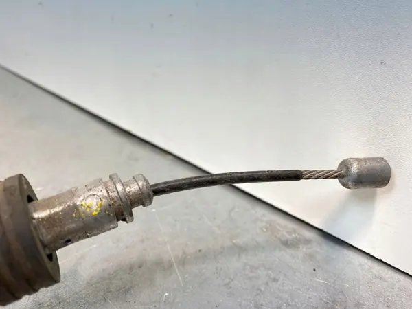 Kia Handbremsseil OEM FBZ24266 - Gebraucht image 4