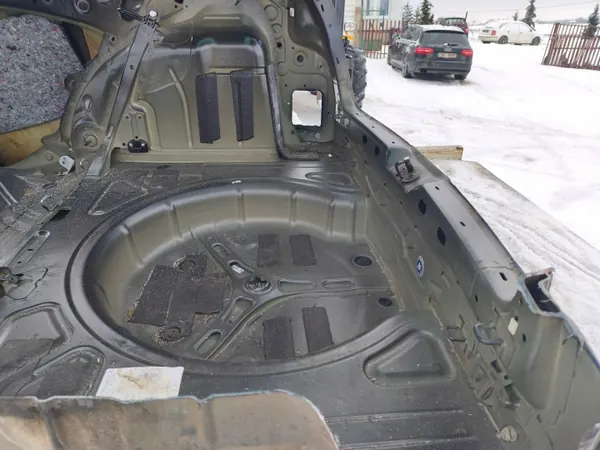 LC9X OEM bakstötfångare för VW Golf V HB - Begagnad image 5