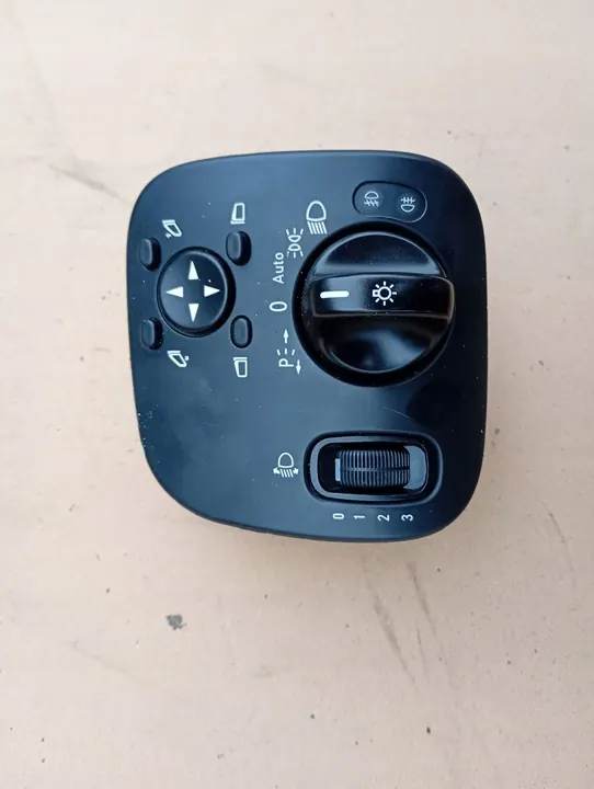 Lichtschakelaar spiegelverstelling Mercedes W203CLC image 2