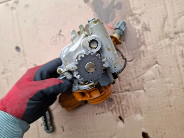 Pompe à huile OEM 150002257R pour moteur Renault 1.2TCE image 5