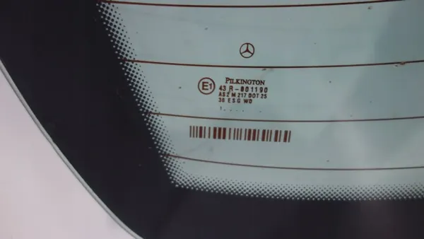 Vitre Arrière Mercedes-Benz OE pour Classe C W203 Berline image 5