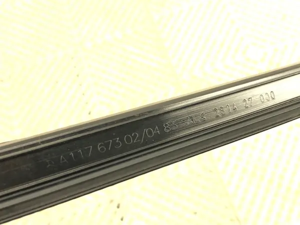 Oikea sivulistake OEM LORK-2246-26765 Mercedes CLA image 7
