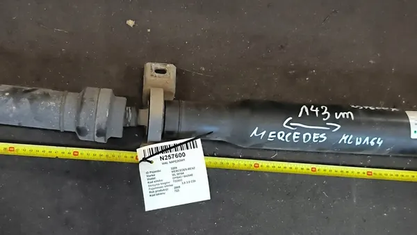 MERCEDES ML W164 OM642 3.0 CDI Bakre Drivaxel A1644103102 image 5