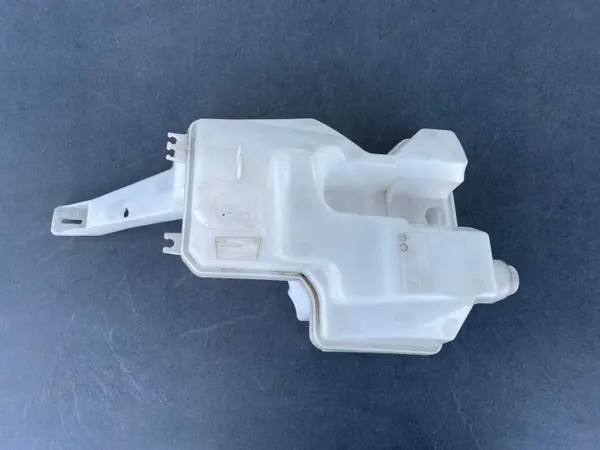 Pesulaitteen säiliö OEM 289100179R Renault Captur I/Clio IV image 3