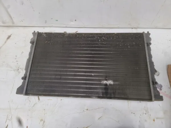 VW GOLF II Vattensradiator Kylsystem 191121253B image 6