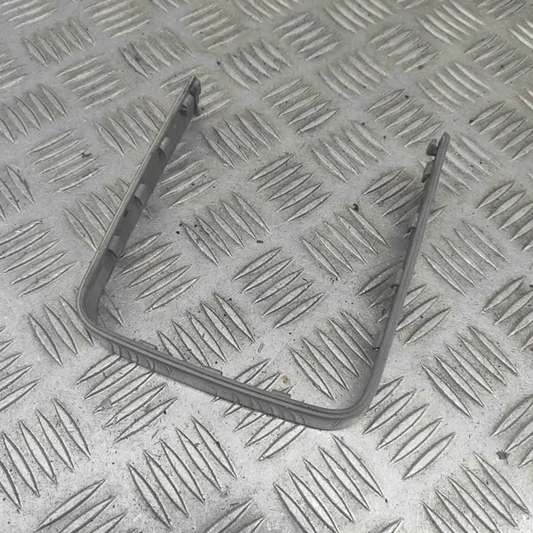 Mercedes-Benz E W124 1995 Pièces de Carrosserie OEM A1248100879 image 2