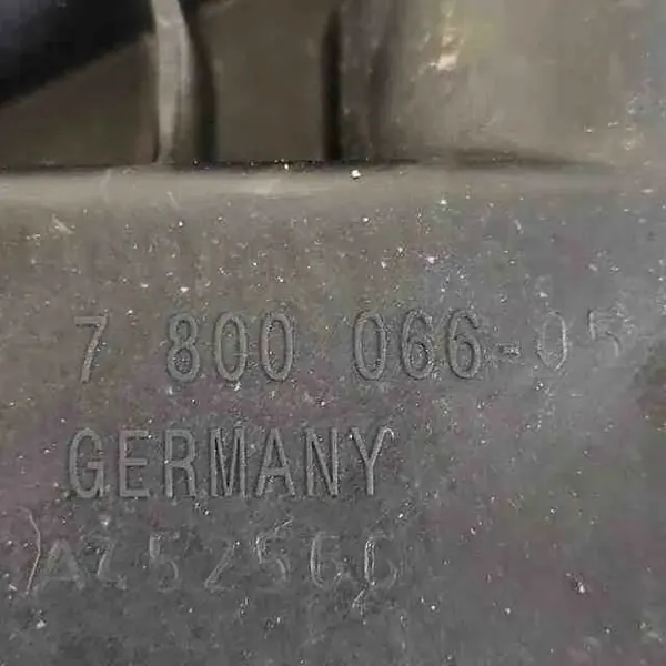 BMW Oliefilterbevestiging OEM 780006605 voor 5-serie F10/F11 image 6