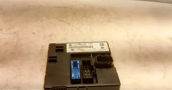 Audi A6 Avant Comfortmodule OEM 4F0910289B image 2