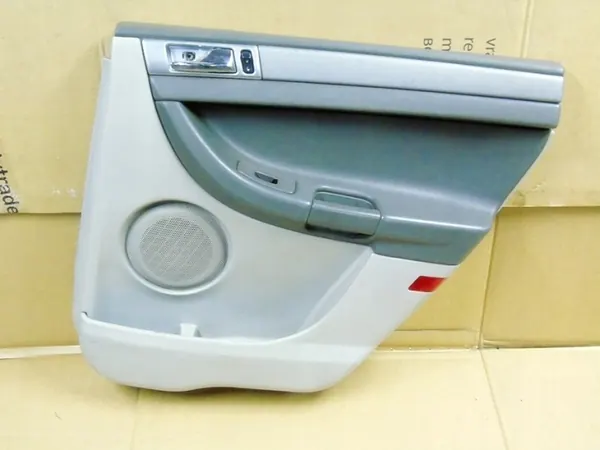 OEM 1GY801D1AA Rechter Achterdeurbekleding Chrysler image 5