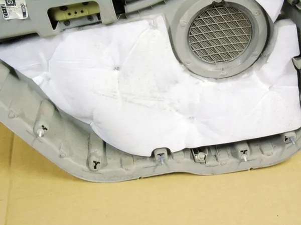 OEM 1GY801D1AA Rechter Achterdeurbekleding Chrysler image 8