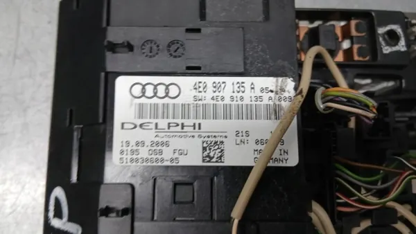 OEM 4E0907135A Inredningsljus för Audi A8 D3 2002-2009 image 10