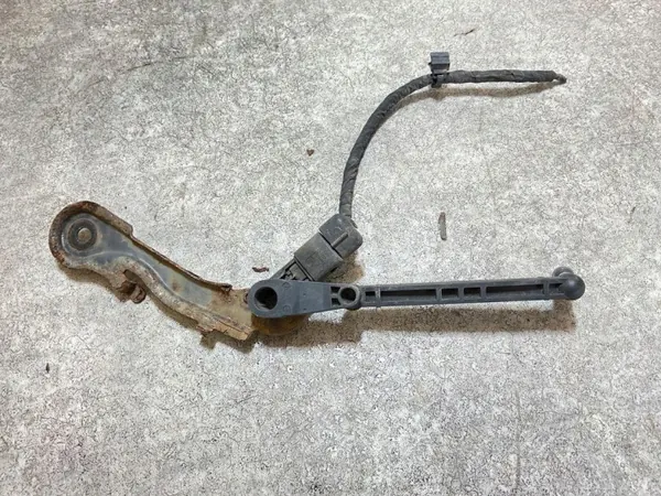 Framvänster nivåsensor OEM 20655600 Audi Q5 8R image 3