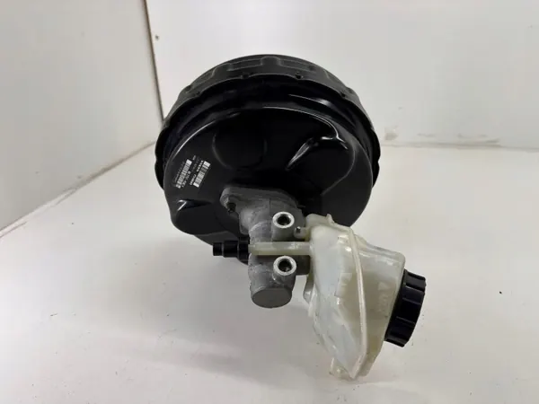 Servo Volvo V60 OEM 31400469 - 2.4L Diesel image 5