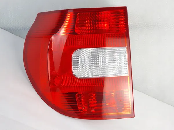 Lámpara Esquina Trasera Skoda Yeti Pre-Facelift Izquierda 5L0945111 image 2