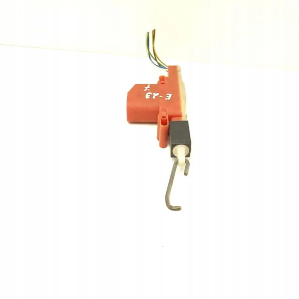 BMW Centralåsningsaktuer OEM 1372594 7-serien E23 image 3