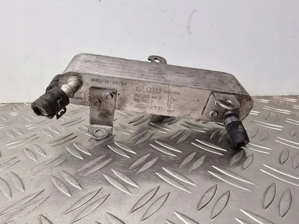 Arrefecedor de óleo Audi OE 057203491G Usado image 2