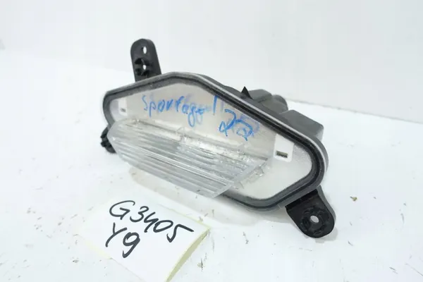 KIA SPORTAGE V 2021 Derde Remlicht OEM 924A3-R2000 image 3