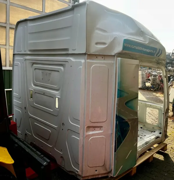 Cabina Mercedes-Benz OE para Actros MP4 MP5 BDF Streamspace image 3
