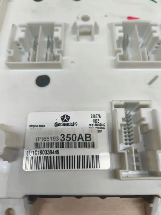 Module Confort Jeep OEM P68193350AB - Occasion image 3